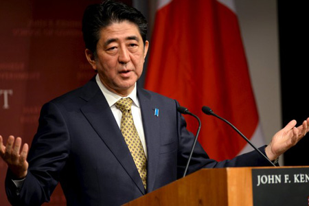 Thủ tướng Nhật Bản Shinzo Abe tuyên bố Nhật sẽ không tiếp nhận người tị nạn mà chỉ tăng cường hỗ trợ giải quyết cuộc khủng hoảng người nhập cư tại châu Âu.